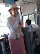 那覇バス バスガイド 上江津秀子さん
