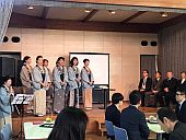 女将が一年間の取り組みを紹介