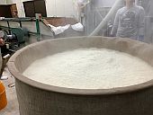 久保田酒造 仕込み 蒸し上がった山田錦