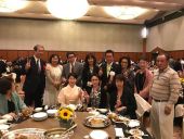 懇親会で多田会長や福井県旅館関係者の方々とあわら温泉女将の会